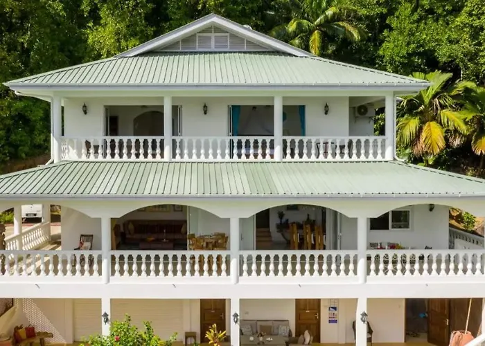 Karibu * Au Cap (Mahe)
