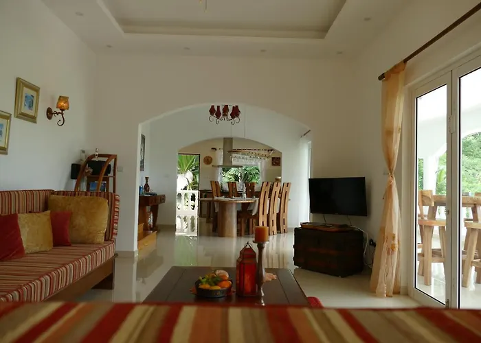 Karibu Au Cap (Mahe)